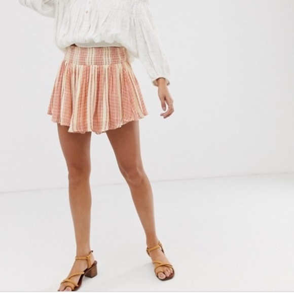Free People Pants - Free People She Will Be Loved Shorts. L